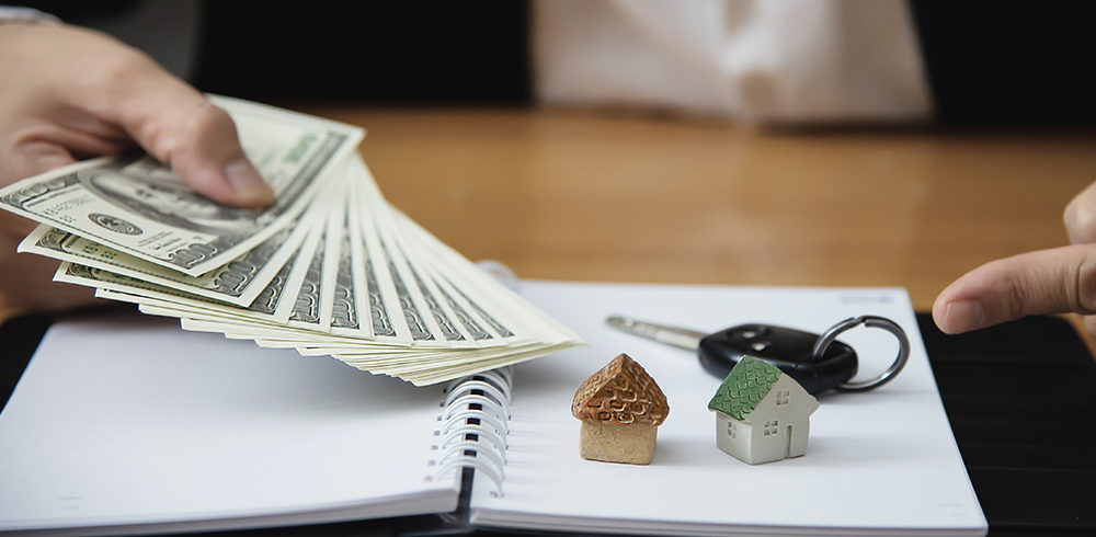  تسديد القروض البنكية والتزامات البطاقات الائتمانية